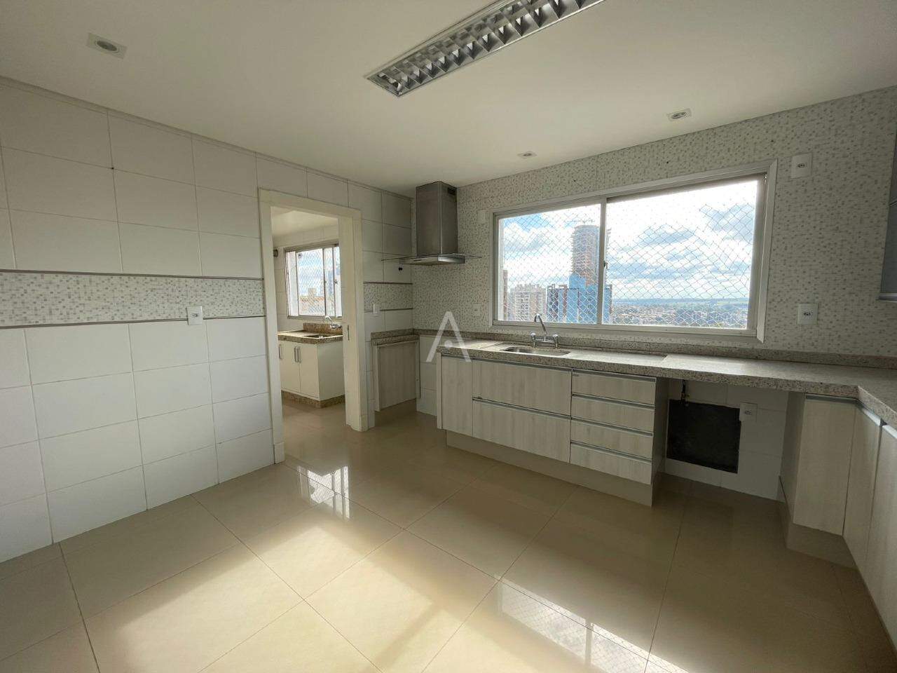 Apartamento para à venda no Bairro CENTRO em CASCAVEL: 