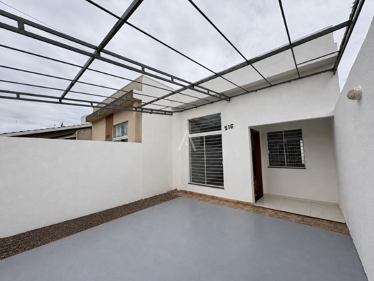 Casa Residencial para à venda no Bairro ESMERALDA em CASCAVEL: garagem