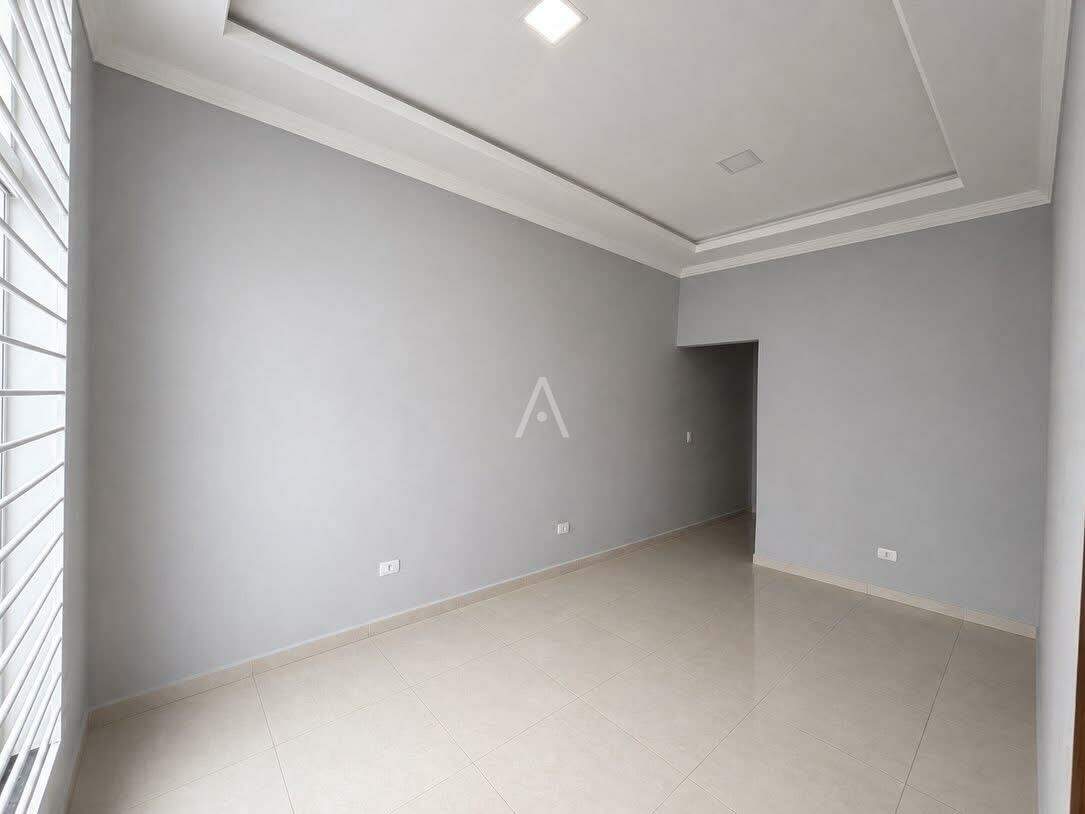 Casa Residencial para à venda no Bairro ESMERALDA em CASCAVEL: Sala de tv e jantar