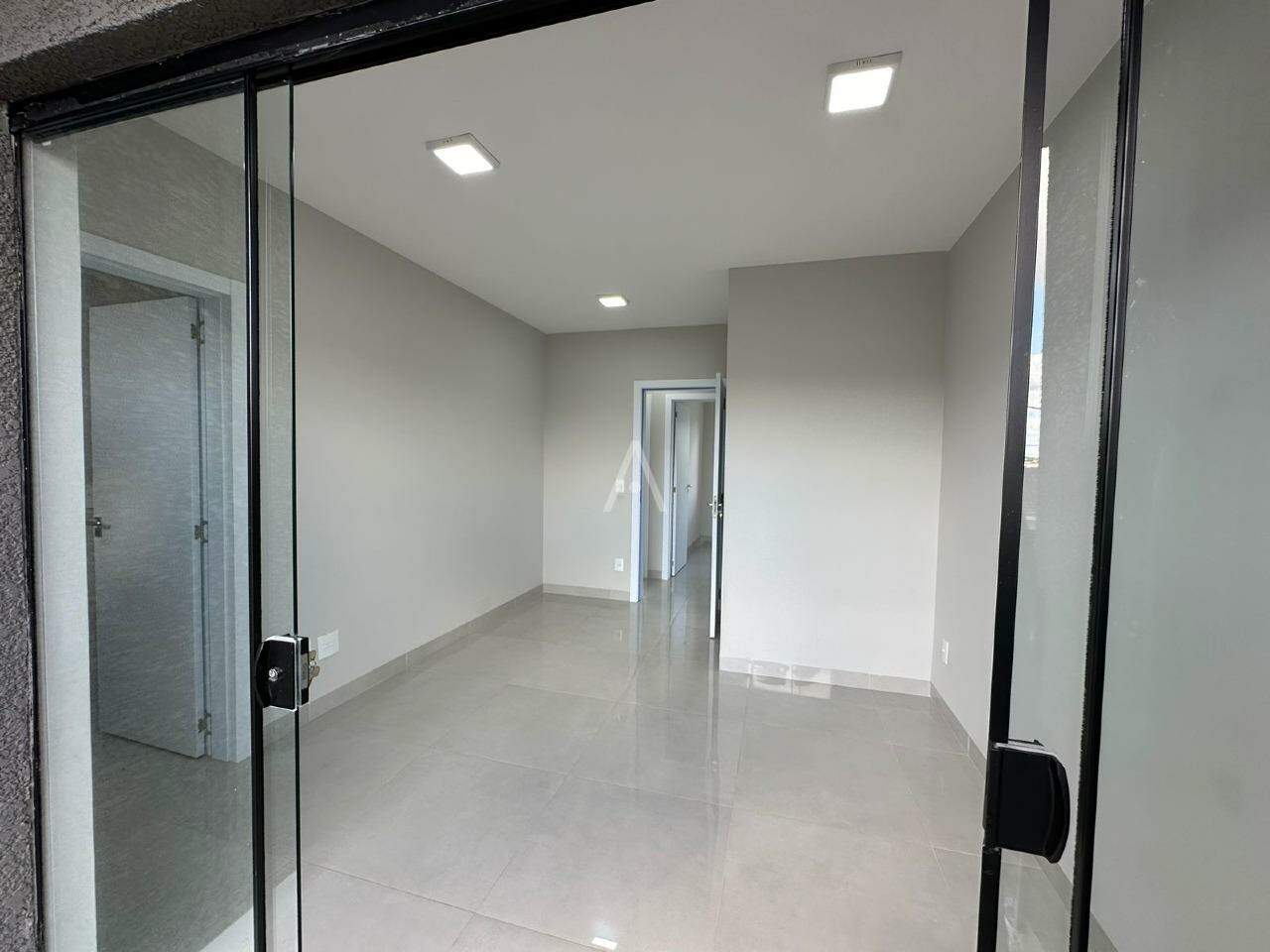 Sobrado para à venda no Bairro BRASILIA em CASCAVEL: 