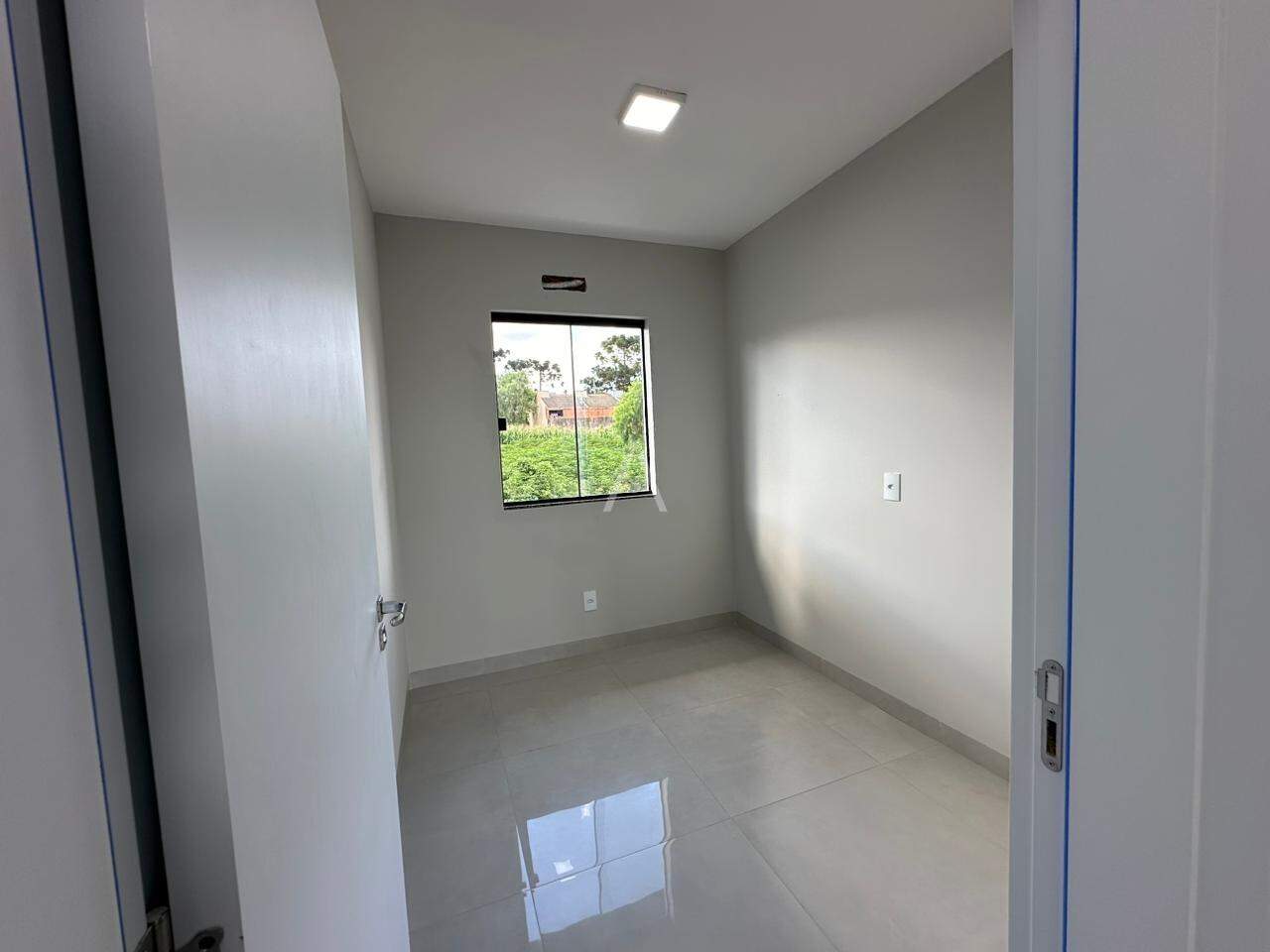 Sobrado para à venda no Bairro BRASILIA em CASCAVEL: 