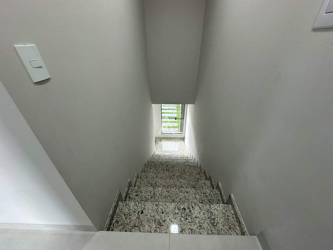 Sobrado para à venda no Bairro BRASILIA em CASCAVEL: 