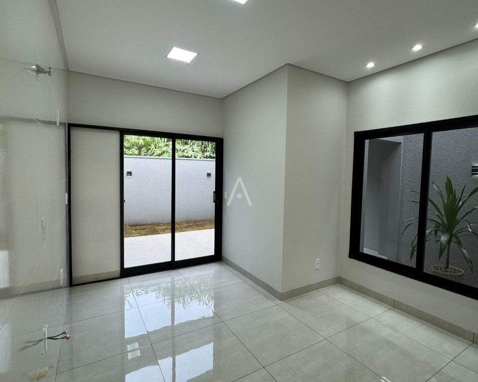 Casa Residencial para à venda no Bairro JARDIM COOPAGRO em TOLEDO: