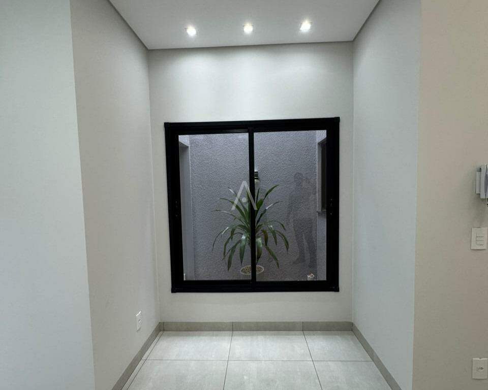 Casa Residencial para à venda no Bairro JARDIM COOPAGRO em TOLEDO: