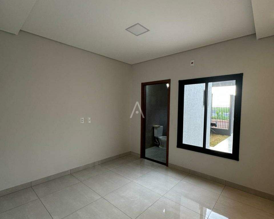Casa Residencial para à venda no Bairro JARDIM COOPAGRO em TOLEDO:
