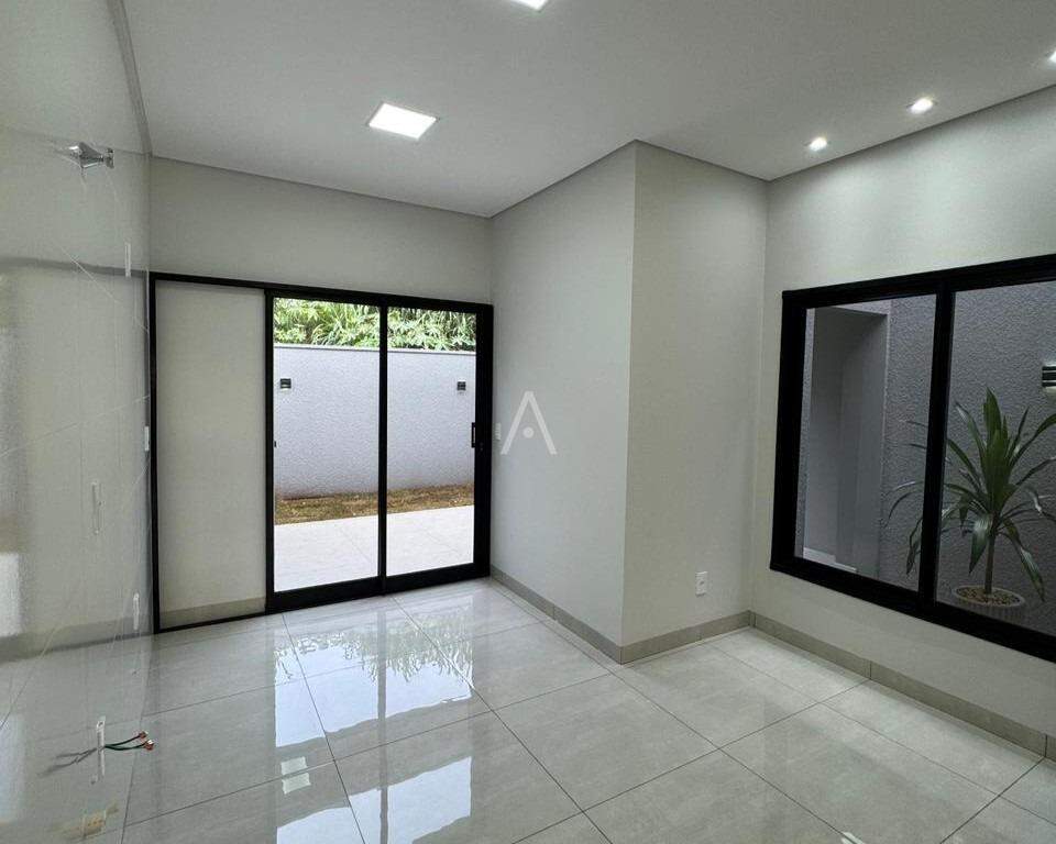 Casa Residencial para à venda no Bairro JARDIM COOPAGRO em TOLEDO: