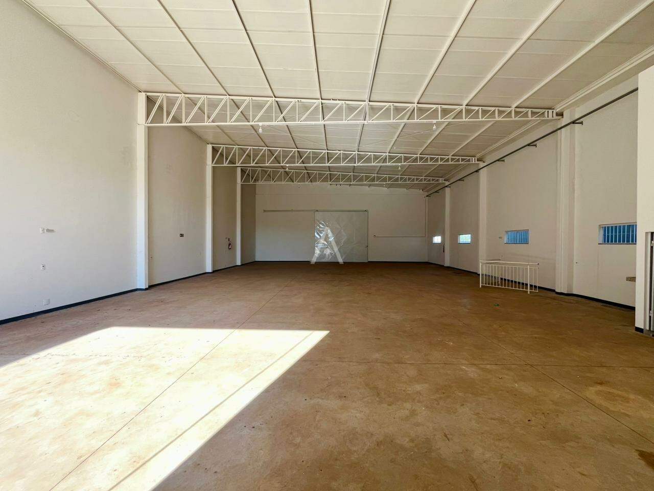 Barracão Comercial para para aluguel no Bairro Jardim Europa/América em TOLEDO: 