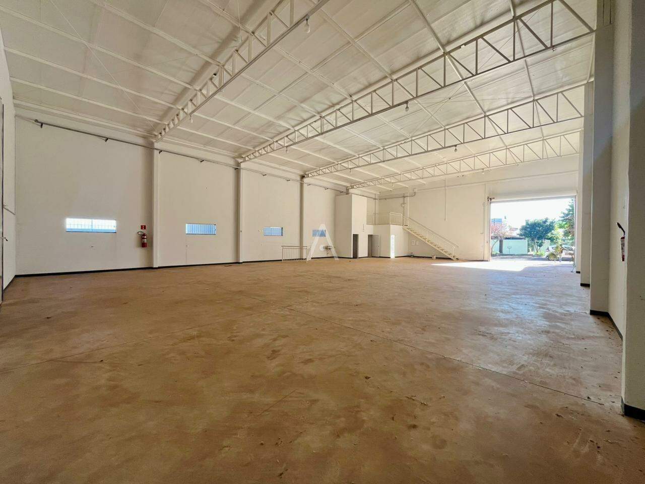 Barracão Comercial para para aluguel no Bairro Jardim Europa/América em TOLEDO: