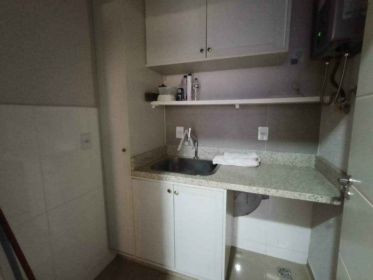 Sobrado para à venda no Bairro RECANTO TROPICAL em CASCAVEL: