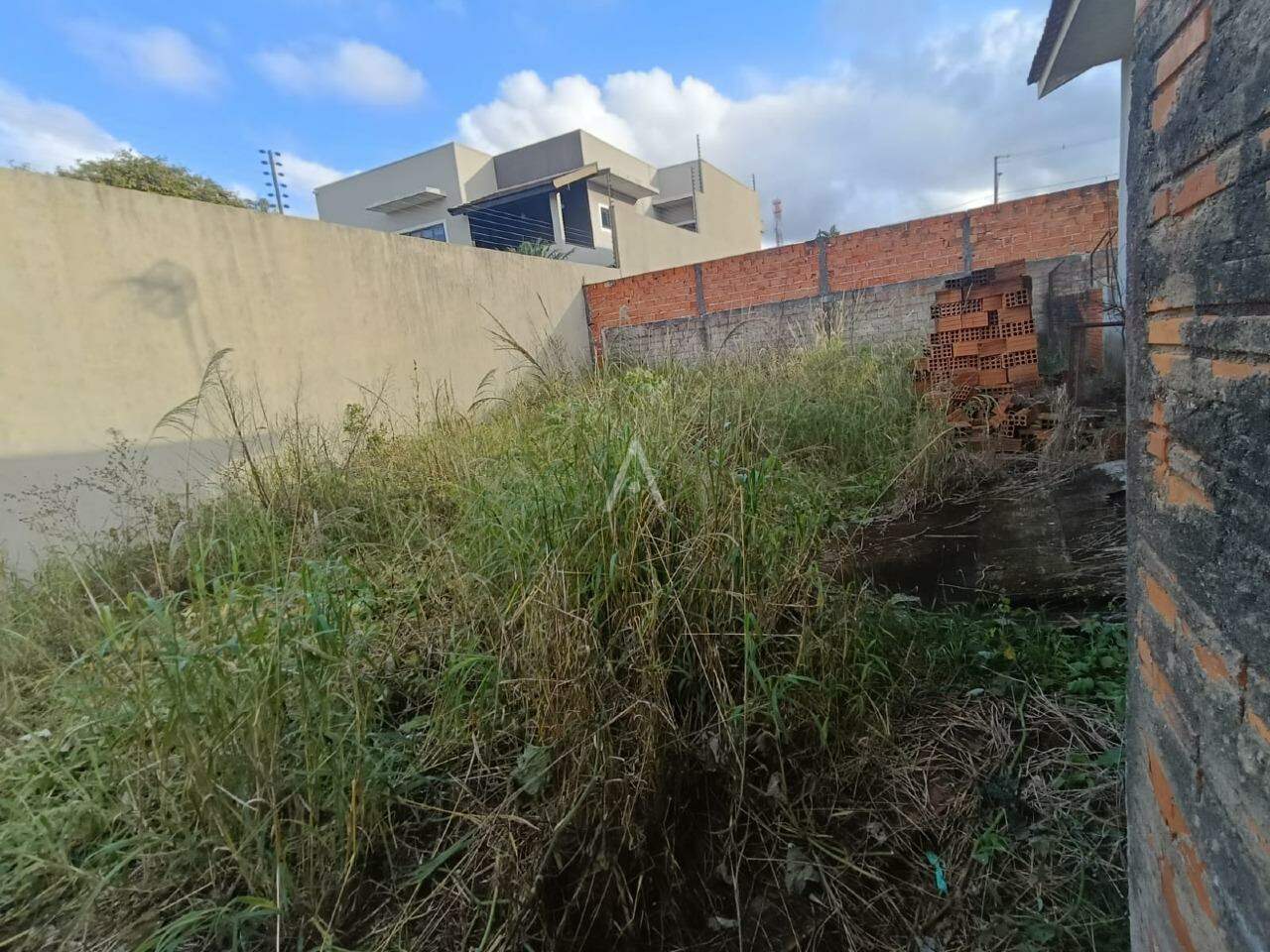 Terreno para à venda no Bairro REGIAO DO LAGO em CASCAVEL: