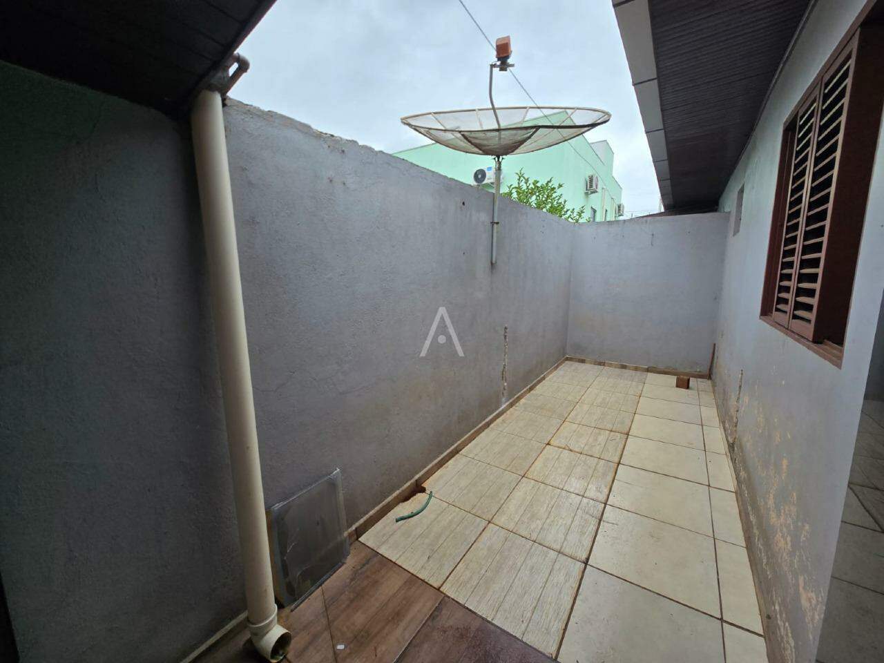 Casa Residencial para para aluguel no Bairro JARDIM BRESSAN em TOLEDO: 