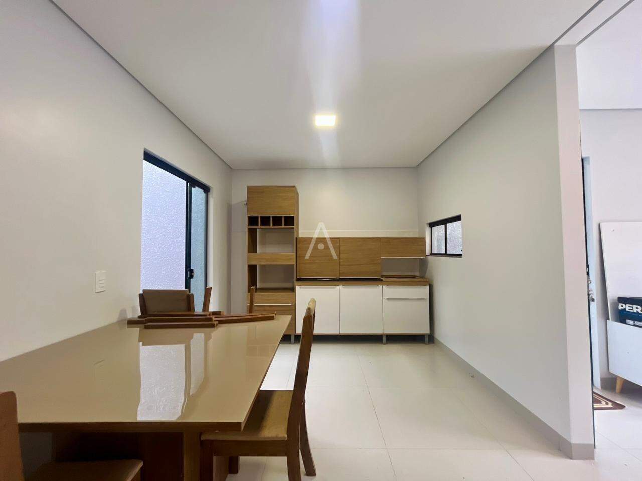 Casa Residencial para para aluguel no Bairro JARDIM COOPAGRO em TOLEDO: