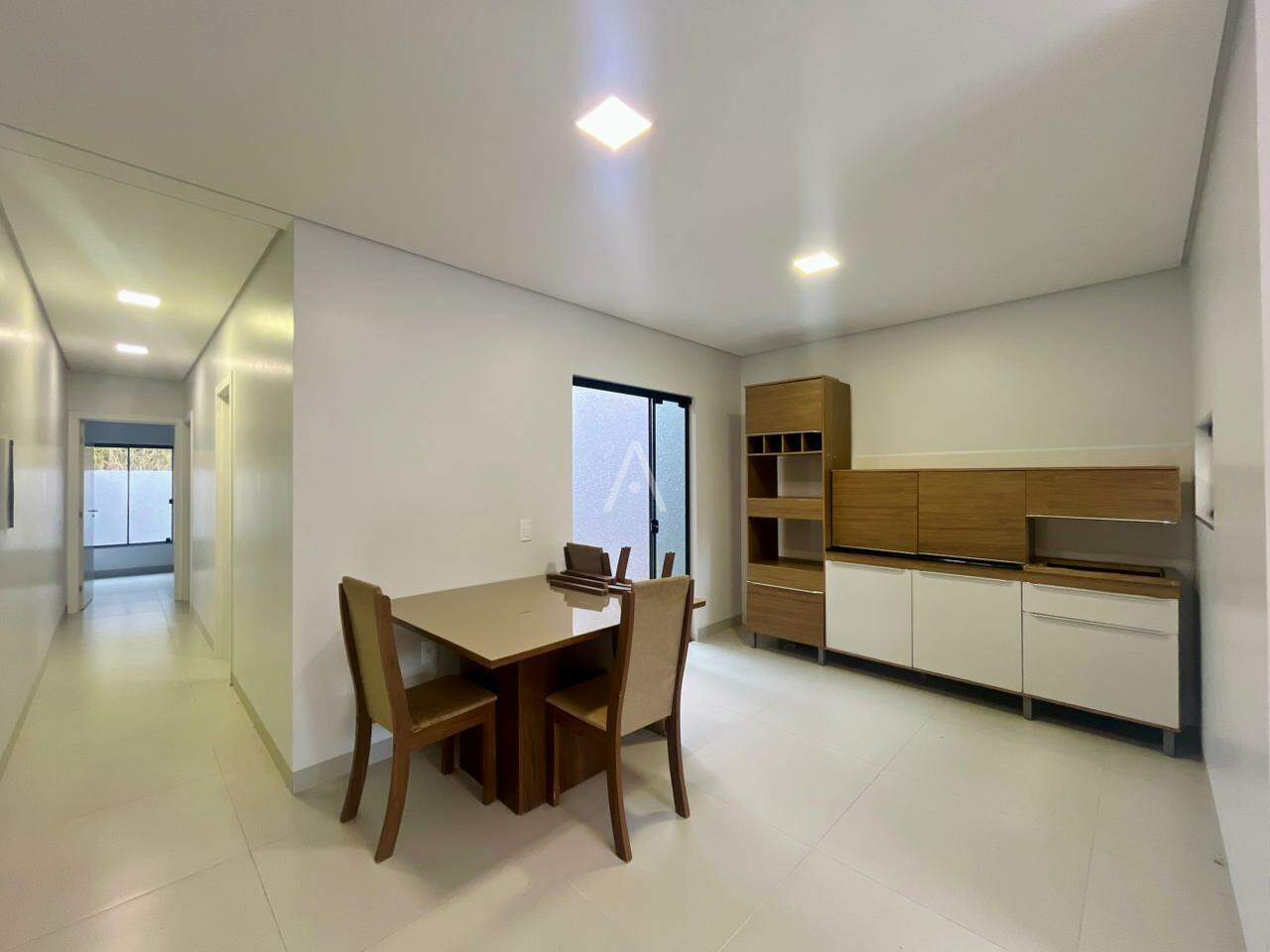 Casa Residencial para para aluguel no Bairro JARDIM COOPAGRO em TOLEDO: