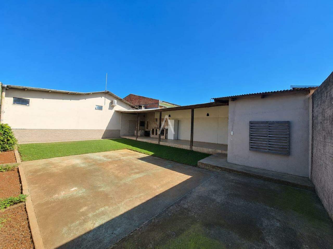 Casa Residencial para para aluguel no Bairro BRASILIA em CASCAVEL: 