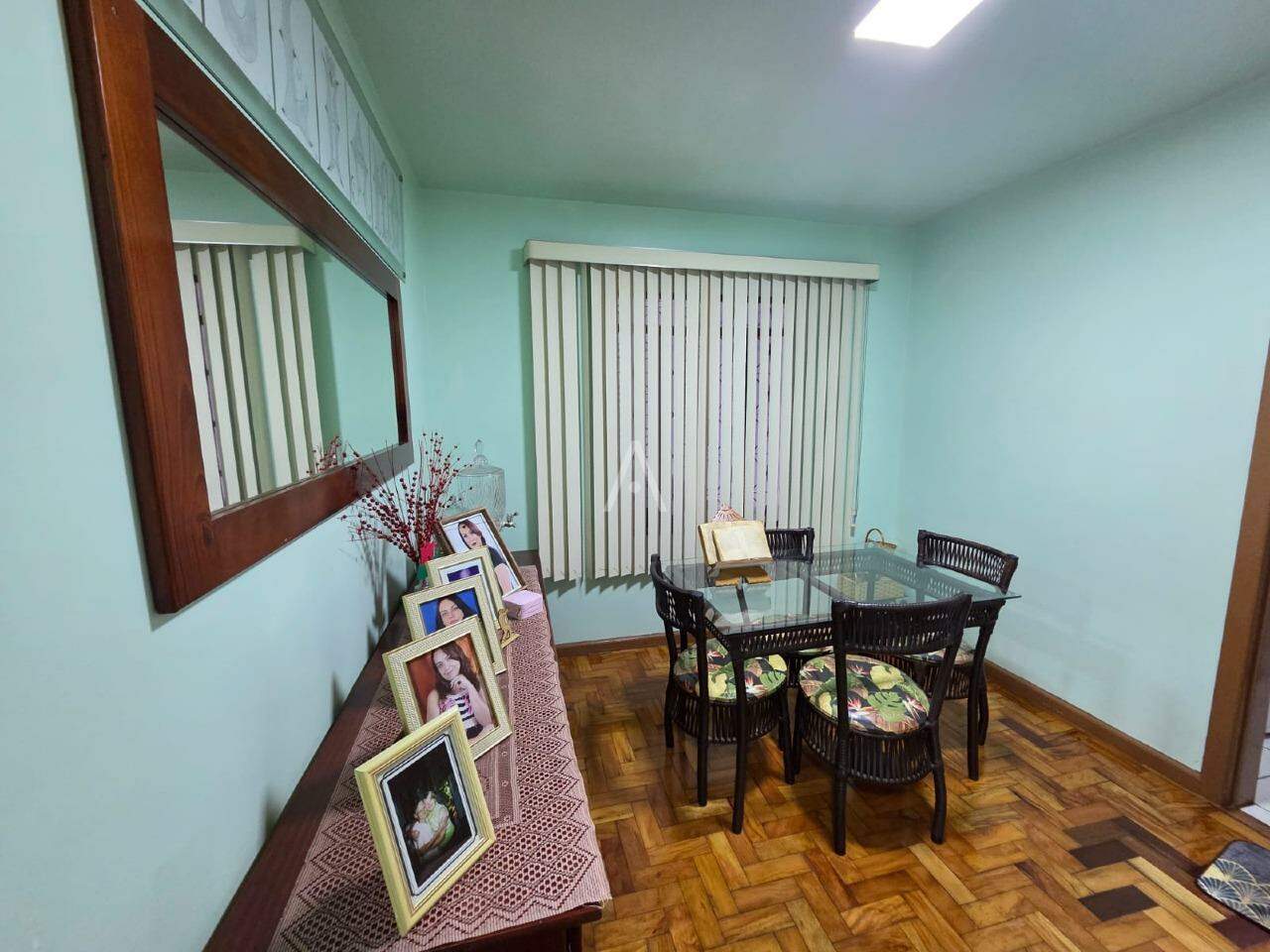 Casa Residencial para à venda no Bairro NEVA em CASCAVEL: