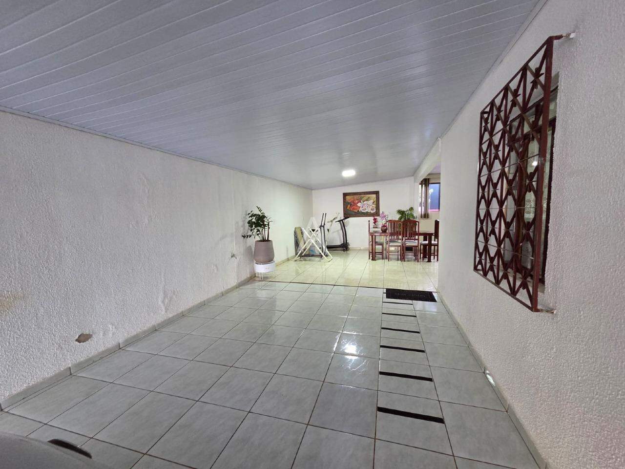 Casa Residencial para à venda no Bairro NEVA em CASCAVEL: