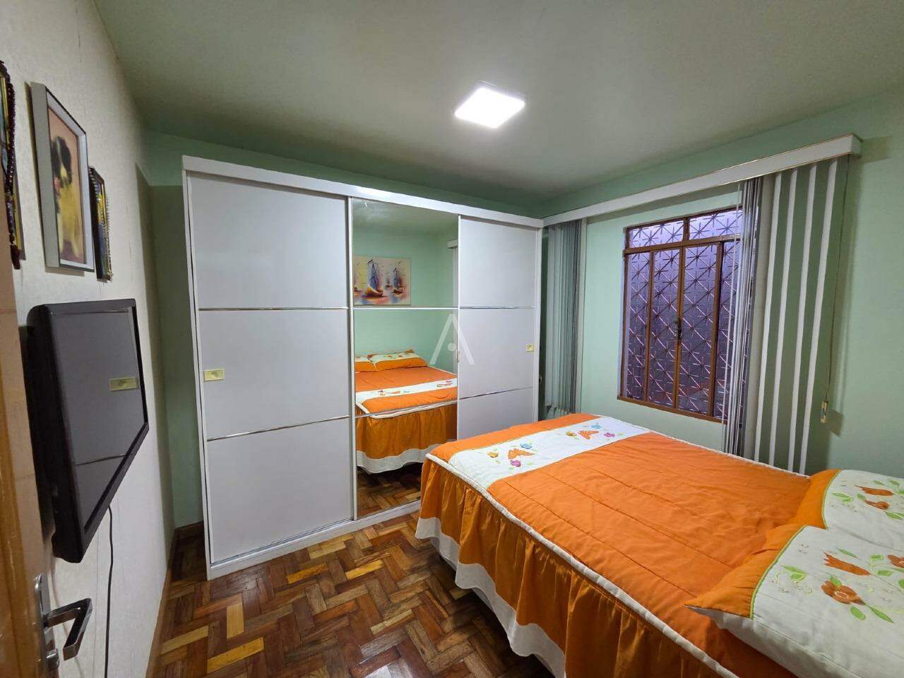Casa Residencial para à venda no Bairro NEVA em CASCAVEL: