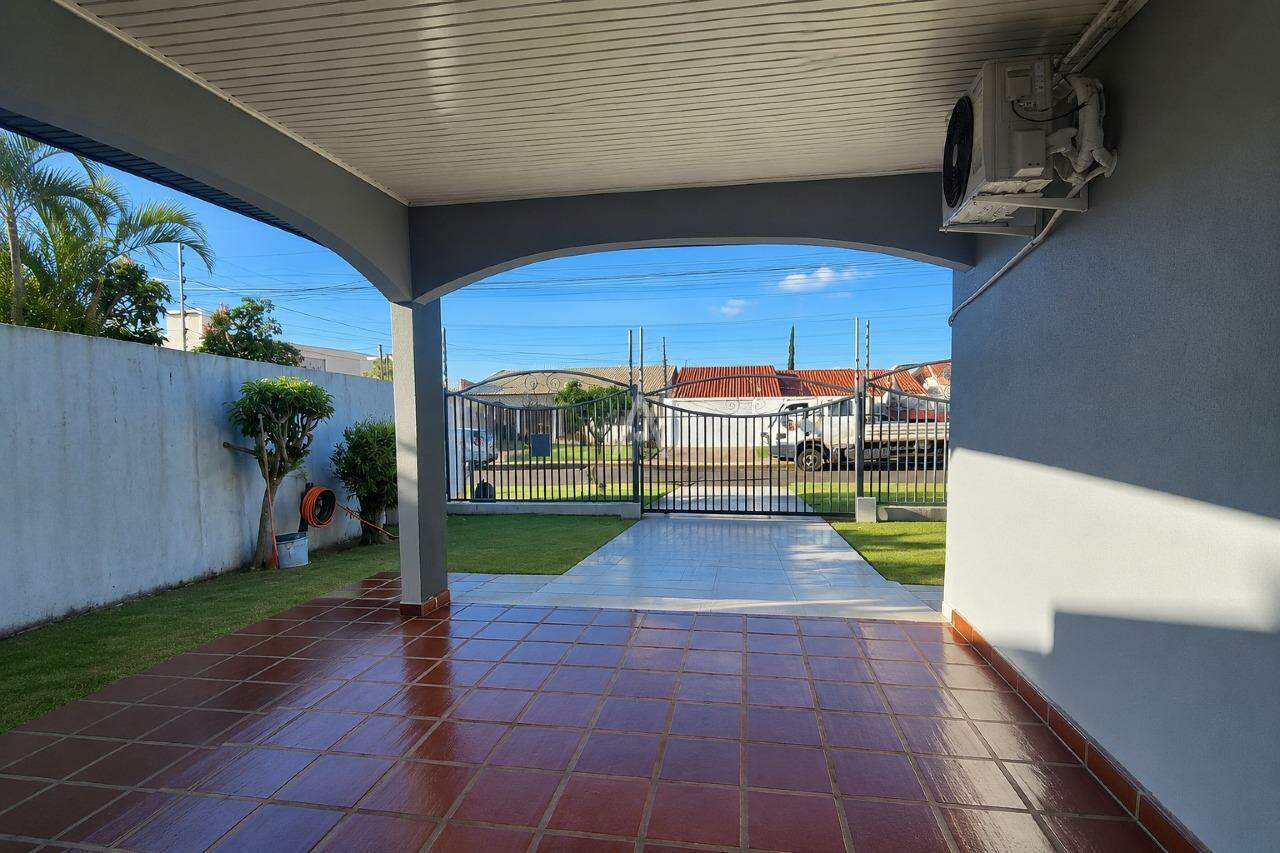 Casa Residencial para à venda no Bairro RECANTO TROPICAL em CASCAVEL: 