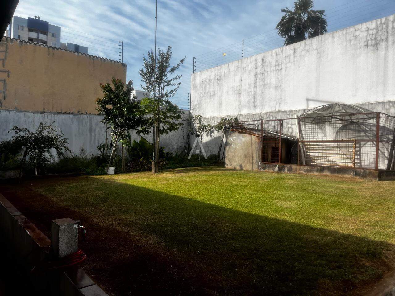 Casa Residencial para à venda no Bairro RECANTO TROPICAL em CASCAVEL: 
