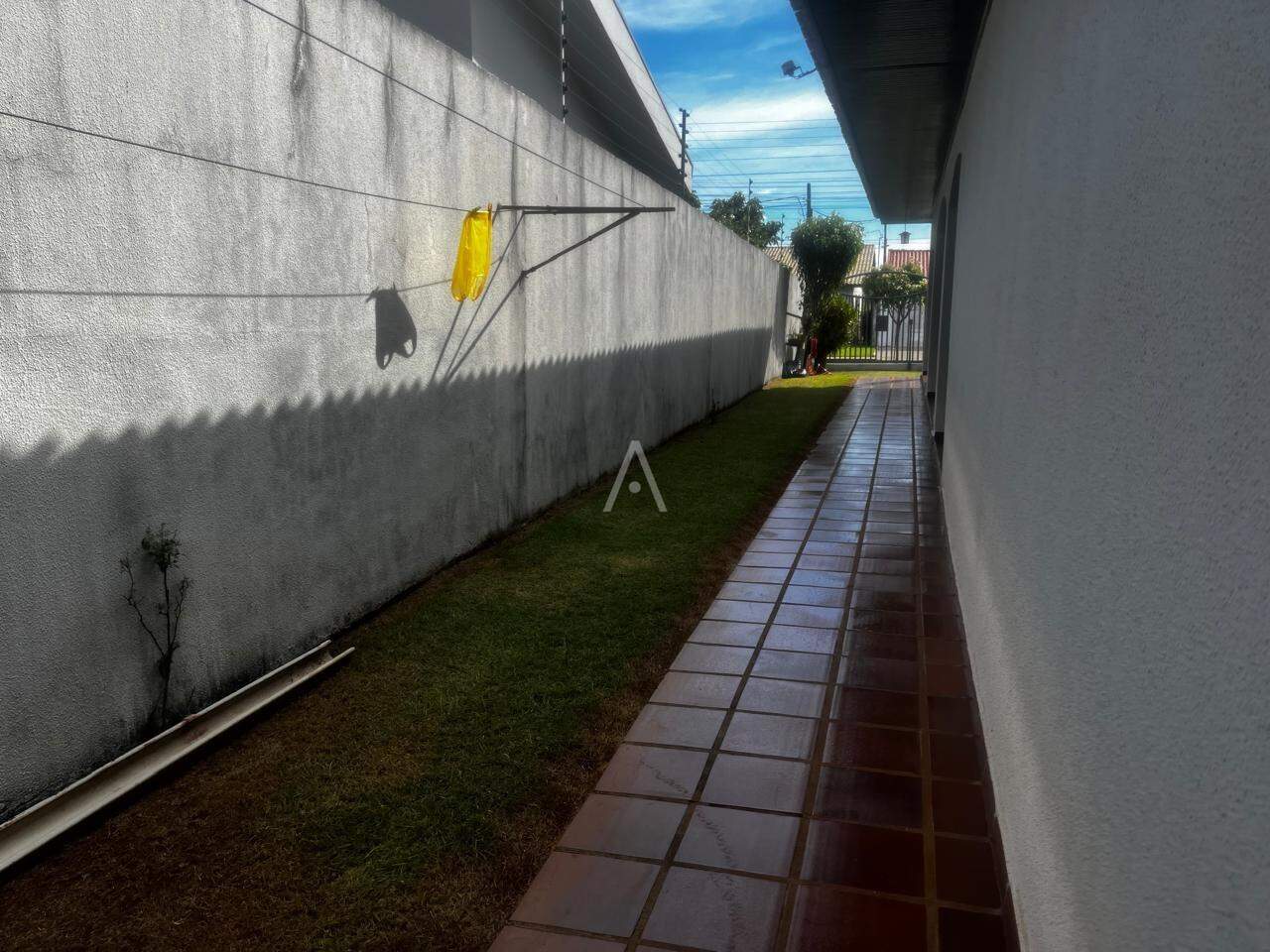 Casa Residencial para à venda no Bairro RECANTO TROPICAL em CASCAVEL: 
