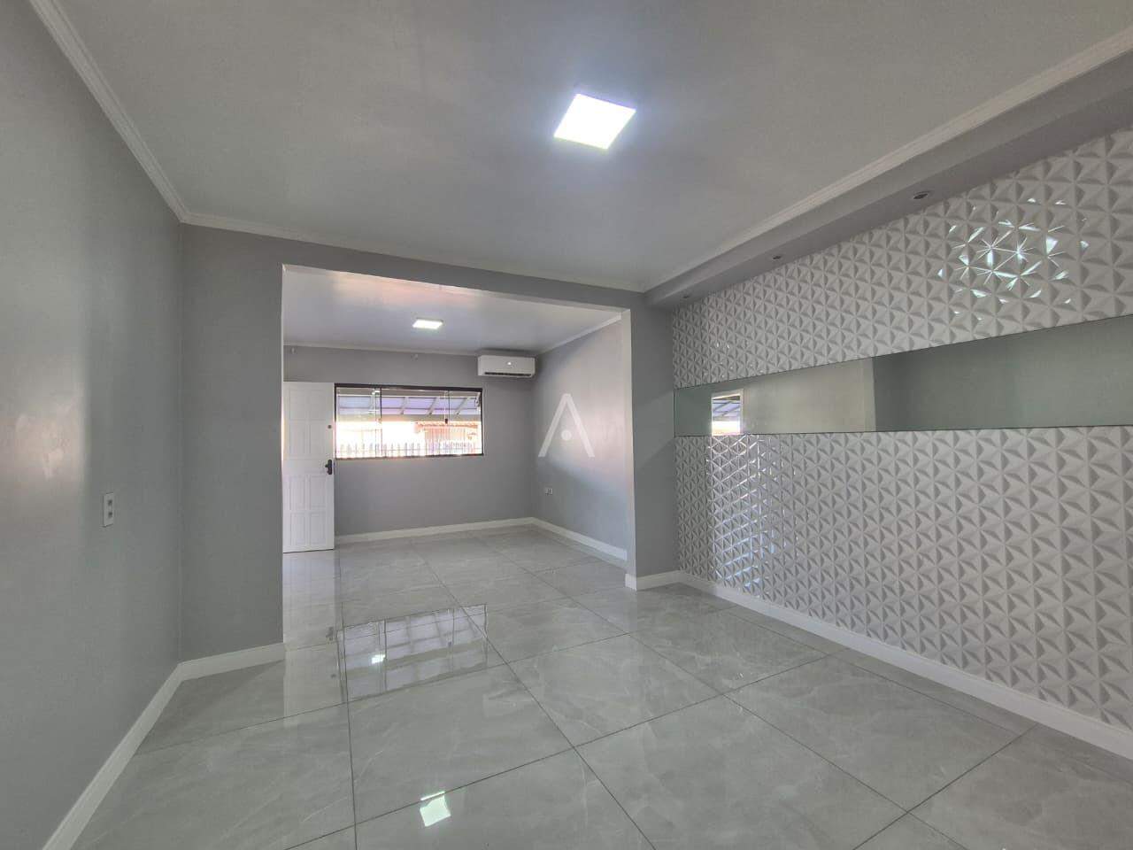 Casa Residencial para à venda no Bairro COUNTRY em CASCAVEL: 