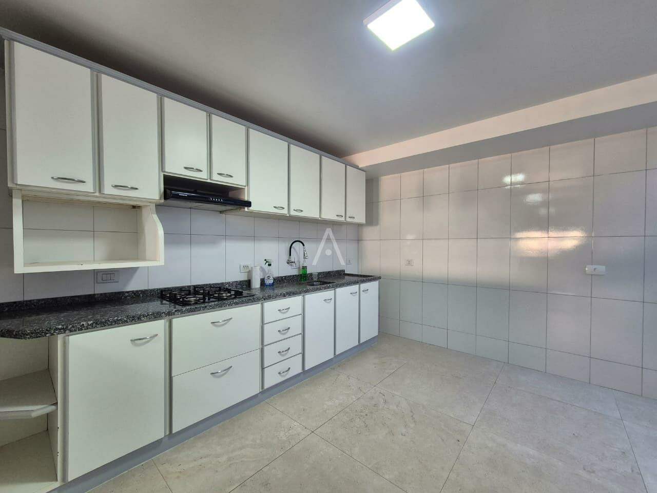 Casa Residencial para à venda no Bairro COUNTRY em CASCAVEL: 