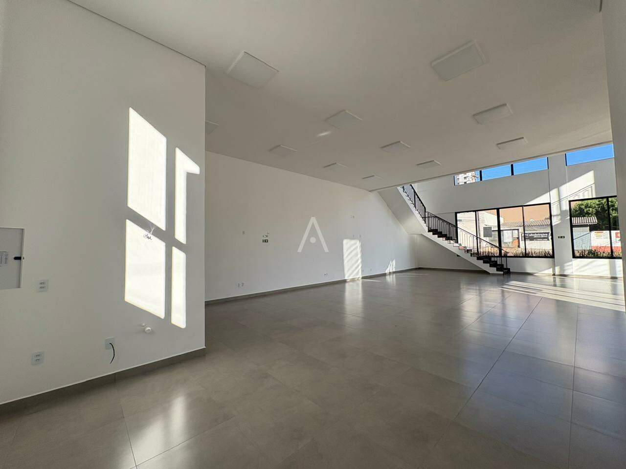 Sala Comercial para para aluguel no Bairro CENTRO em CASCAVEL: 