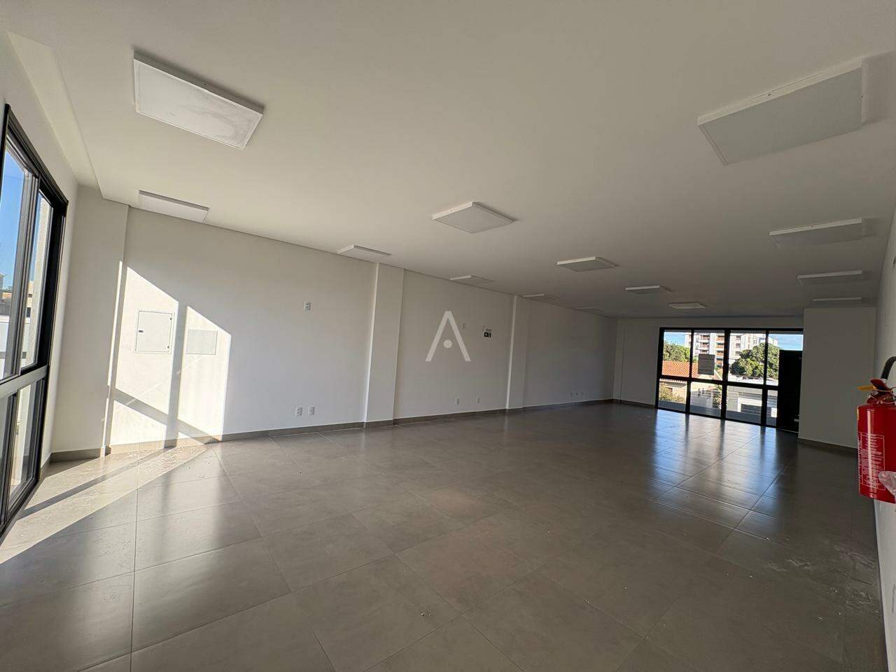 Sala Comercial para para aluguel no Bairro CENTRO em CASCAVEL: 