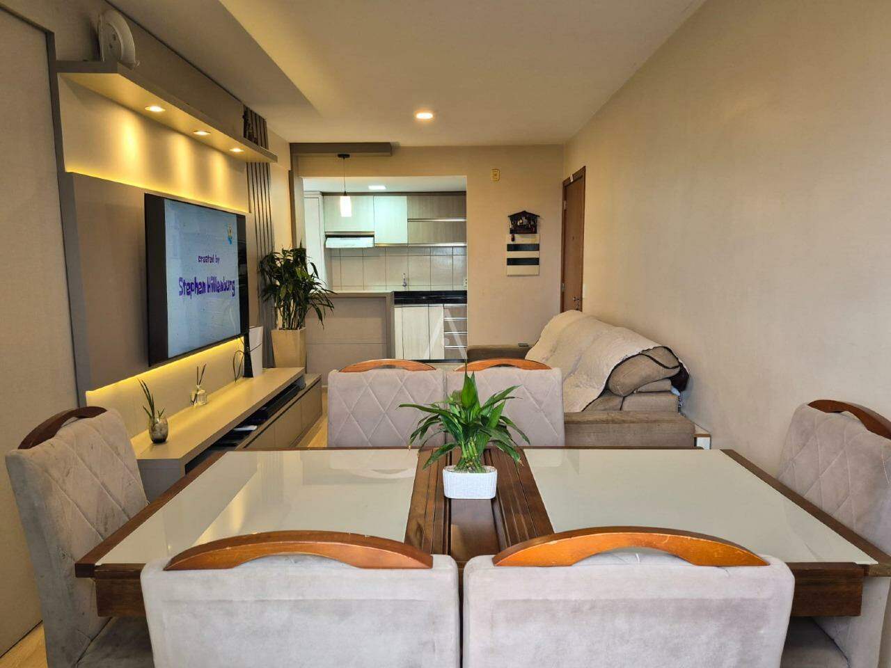 Apartamento para à venda no Bairro REGIAO DO LAGO em CASCAVEL: 