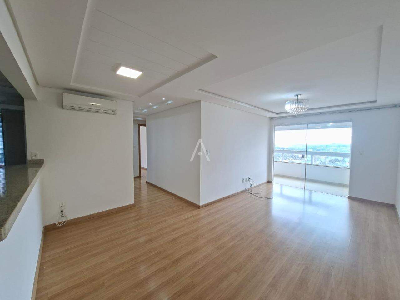 Apartamento para para aluguel no Bairro CENTRO em CASCAVEL: 