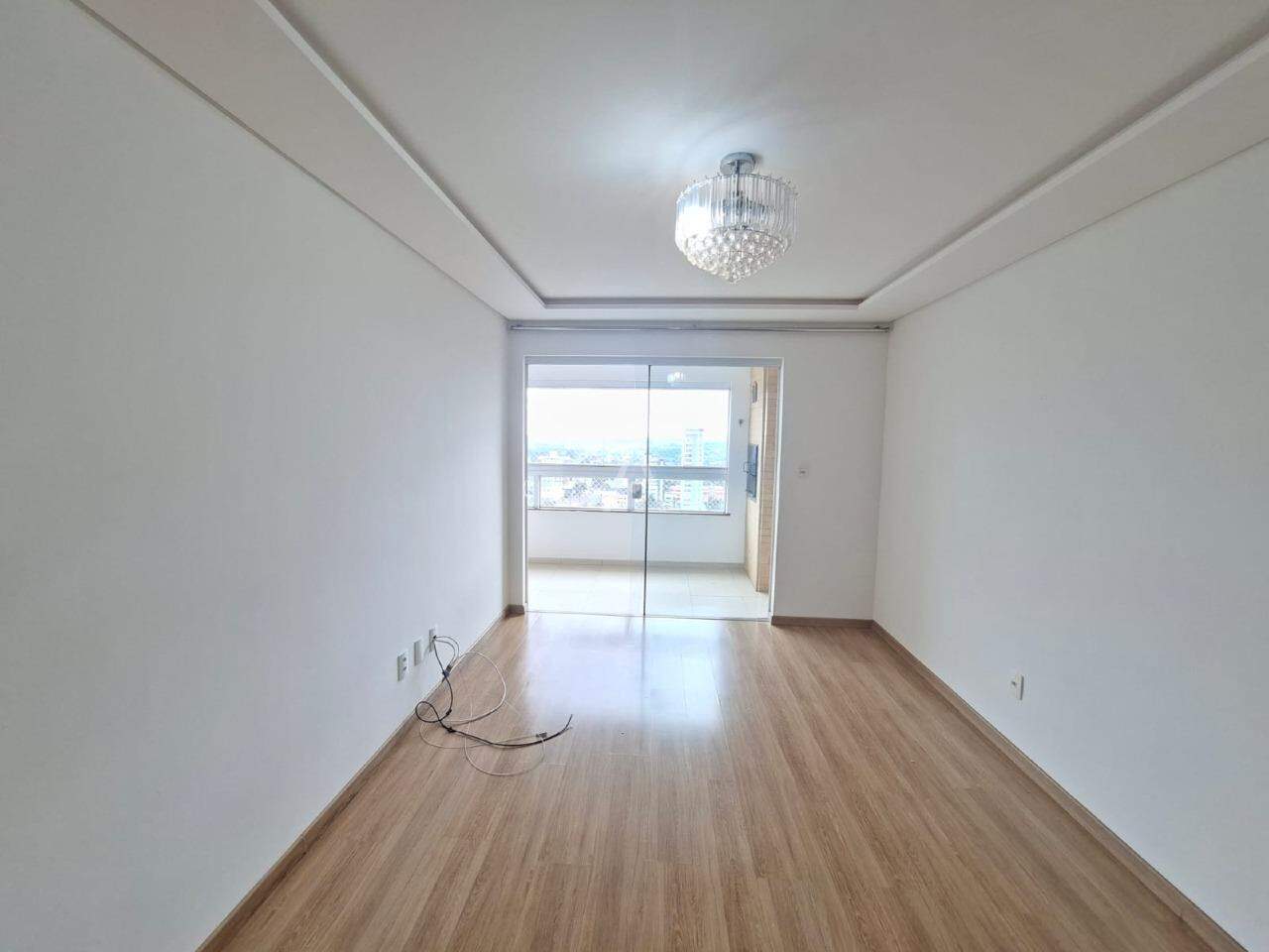 Apartamento para para aluguel no Bairro CENTRO em CASCAVEL: 