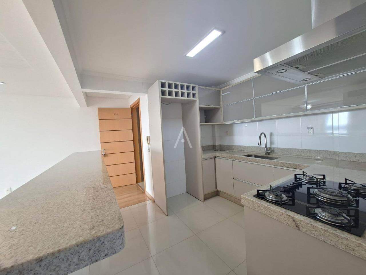 Apartamento para para aluguel no Bairro CENTRO em CASCAVEL: 