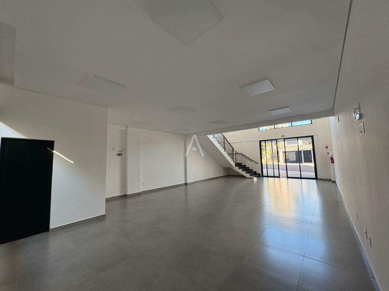 Sala Comercial para para aluguel no Bairro NEVA em CASCAVEL: 