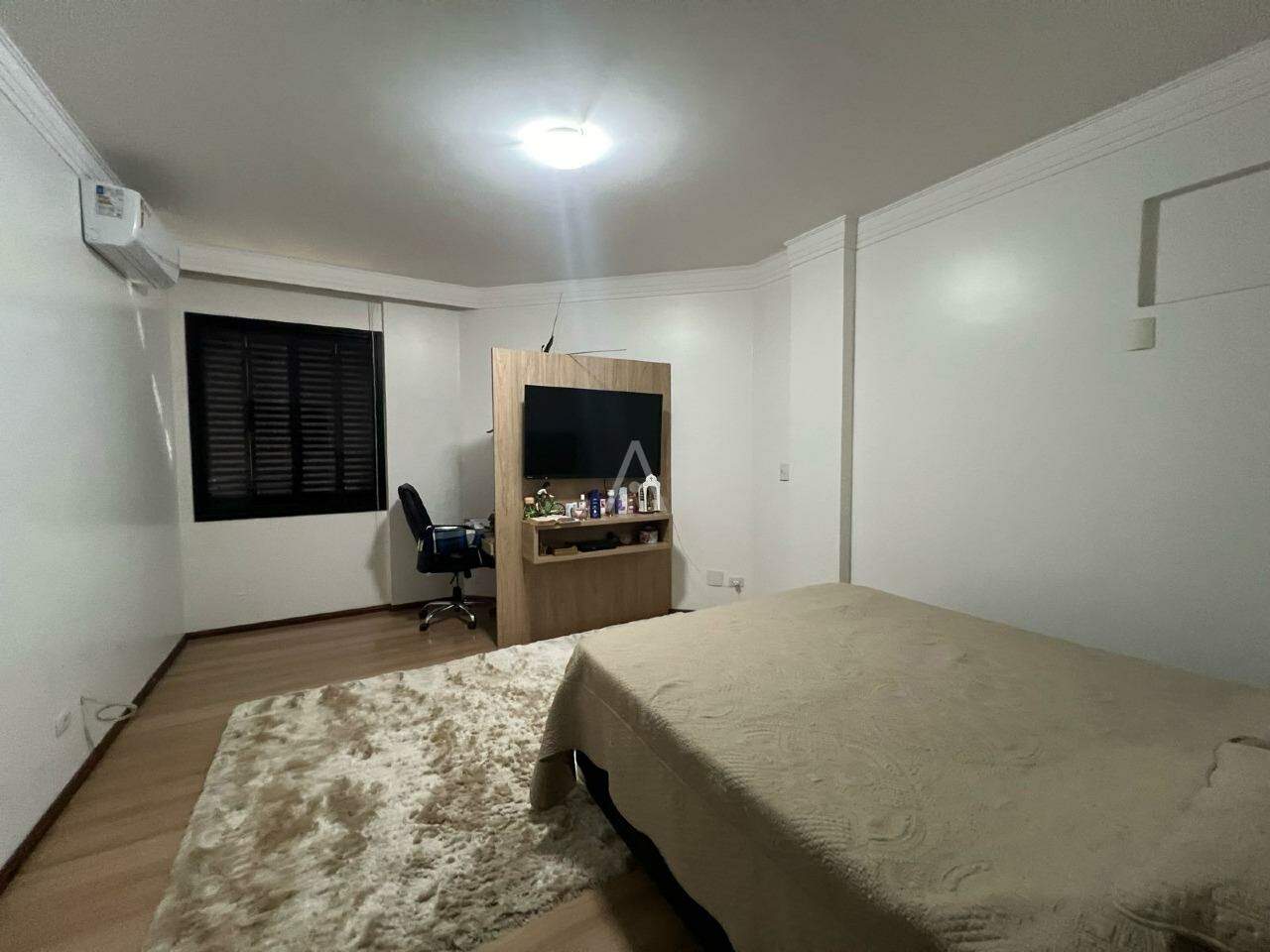 Apartamento para para aluguel no Bairro CENTRO em CASCAVEL: 