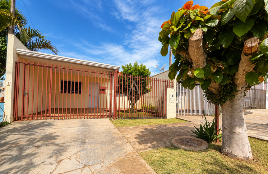 Casa Residencial para à venda no Bairro CANCELLI em CASCAVEL: 