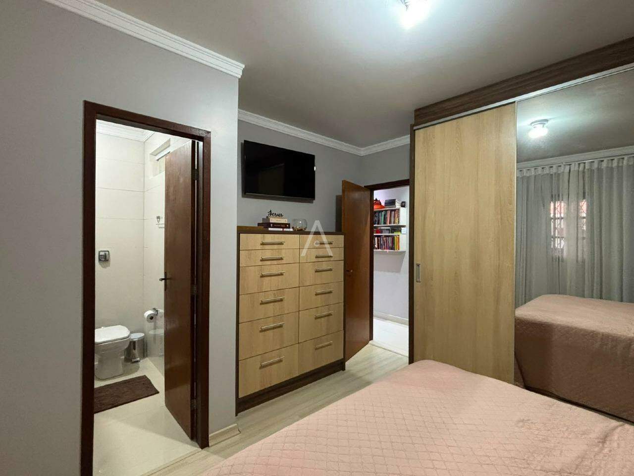 Casa Residencial para à venda no Bairro CANCELLI em CASCAVEL: 