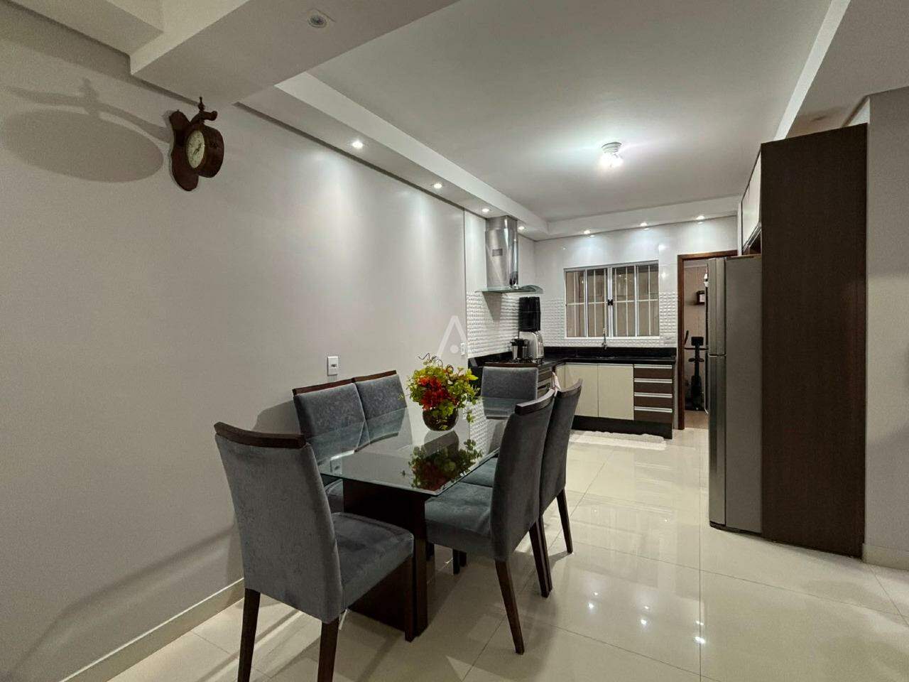 Casa Residencial para à venda no Bairro CANCELLI em CASCAVEL: 