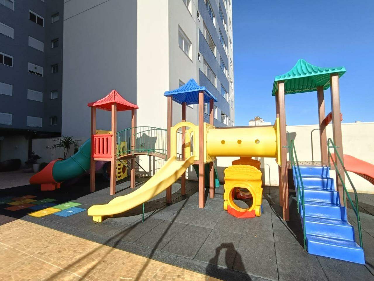 Apartamento para para aluguel no Bairro CENTRO em CASCAVEL: