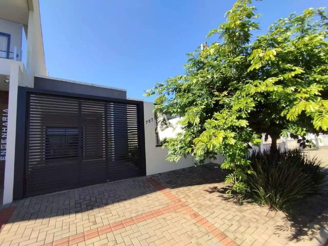 Casa Residencial para à venda no Bairro SANTA FELICIDADE em CASCAVEL: 