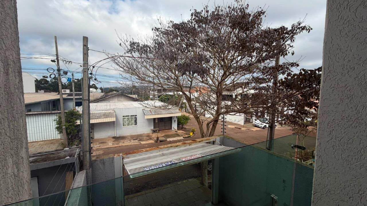 Sobrado para à venda no Bairro BELMONT em CASCAVEL: 