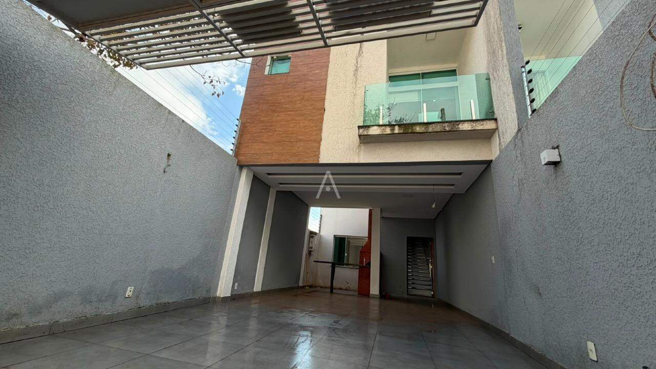 Sobrado para à venda no Bairro BELMONT em CASCAVEL: 