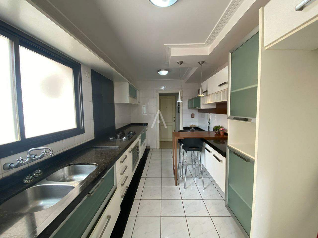 Apartamento para à venda no Bairro CENTRO em CASCAVEL: