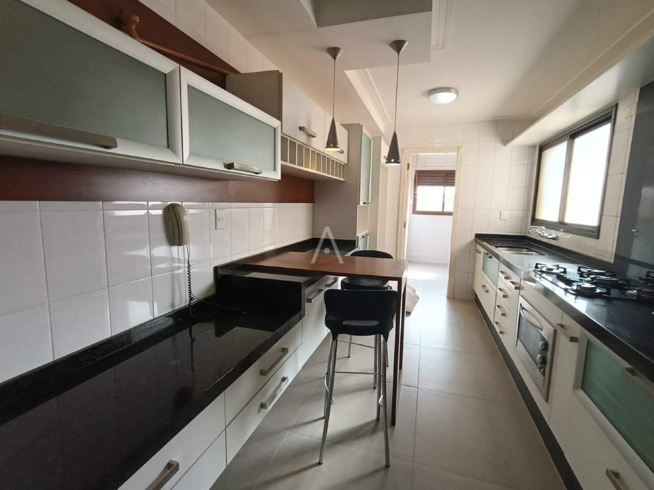 Apartamento para à venda no Bairro CENTRO em CASCAVEL: 