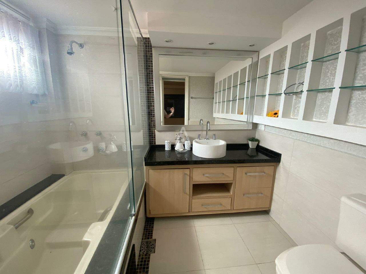 Apartamento para à venda no Bairro CENTRO em CASCAVEL: