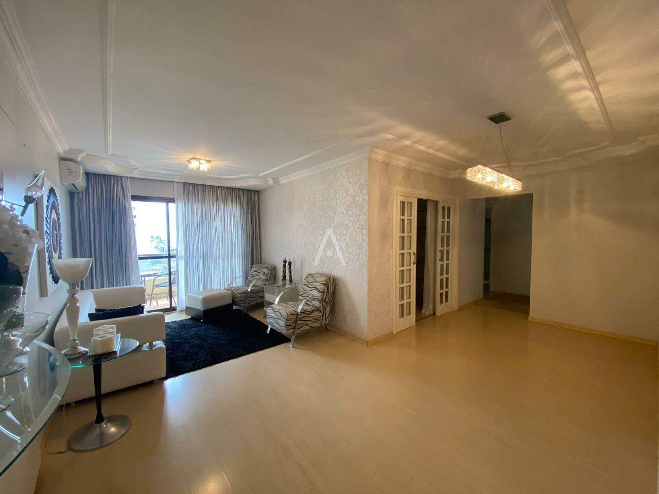 Apartamento para à venda no Bairro CENTRO em CASCAVEL: 