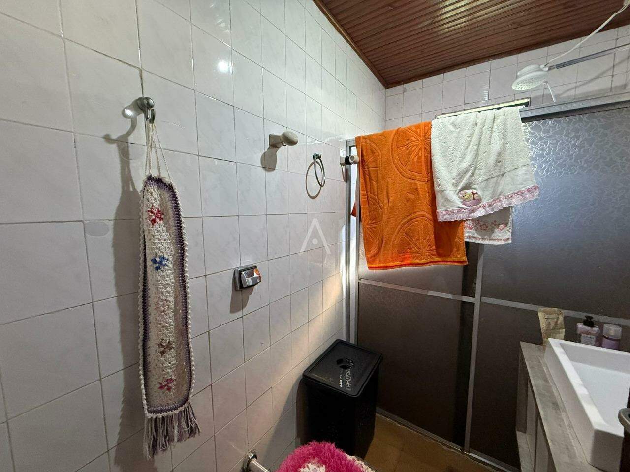 Casa Residencial para à venda no Bairro CANCELLI em CASCAVEL: 