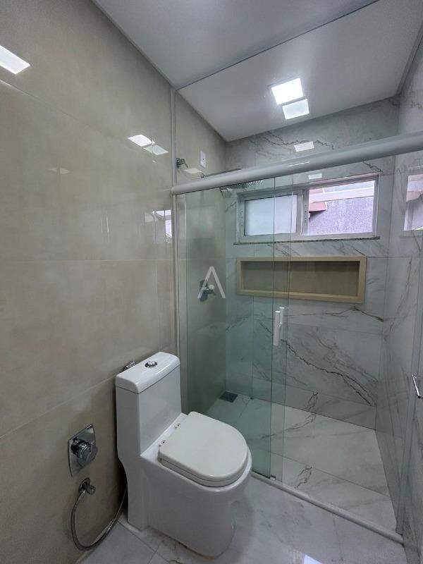 Casa Residencial para para aluguel no Bairro CENTRO em CASCAVEL: suite 3
