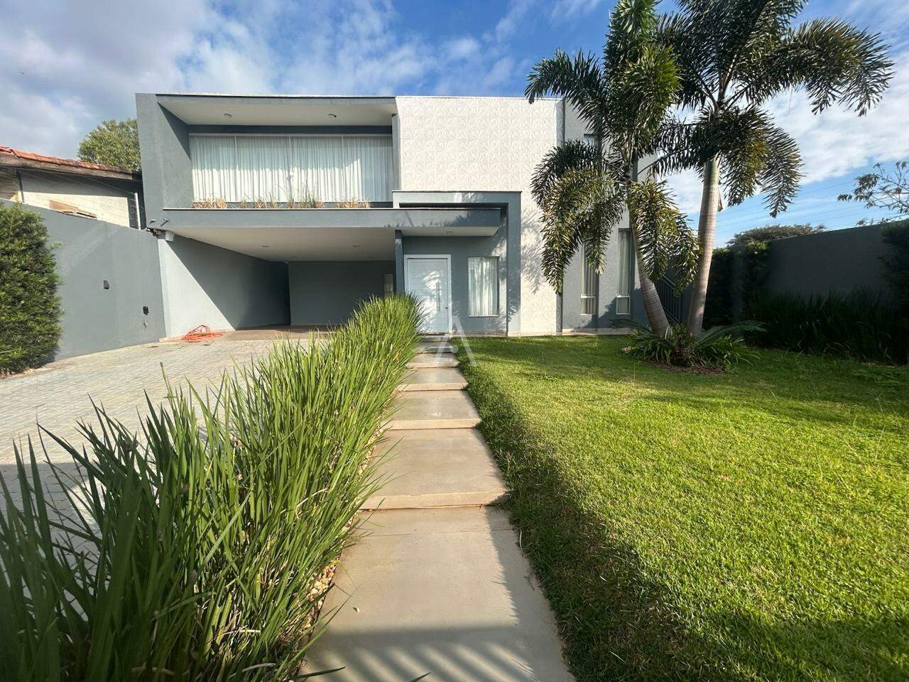 Casa Residencial para para aluguel no Bairro CENTRO em CASCAVEL: 