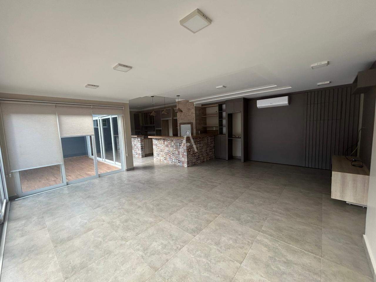 Casa Residencial para para aluguel no Bairro CENTRO em CASCAVEL: cozinha gourmet