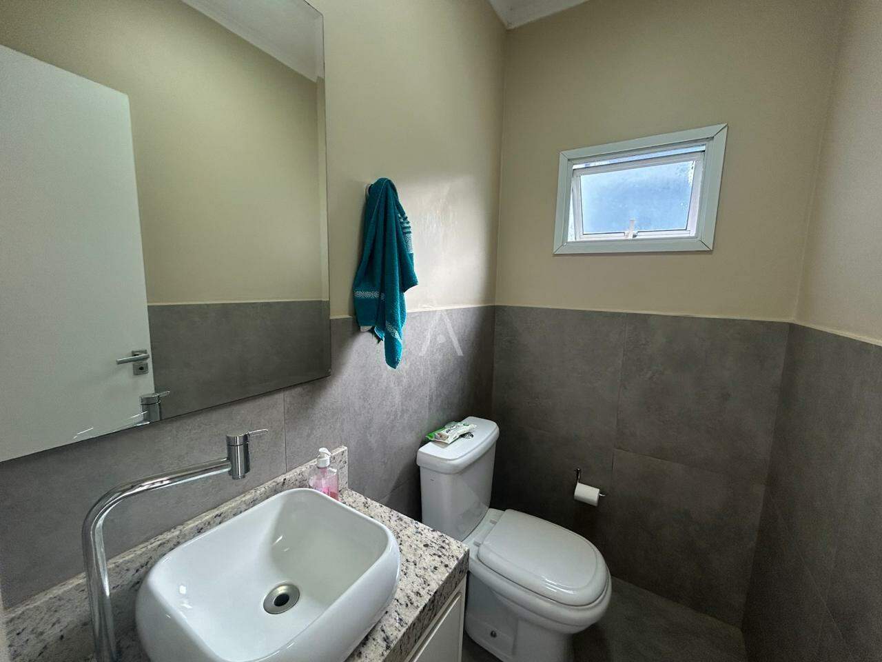 Casa Residencial para para aluguel no Bairro CENTRO em CASCAVEL: lavabo area gourmet